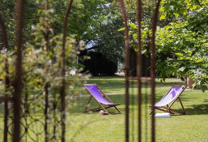 בית מלון כפרי Le Dracy Hôtel Et Spa