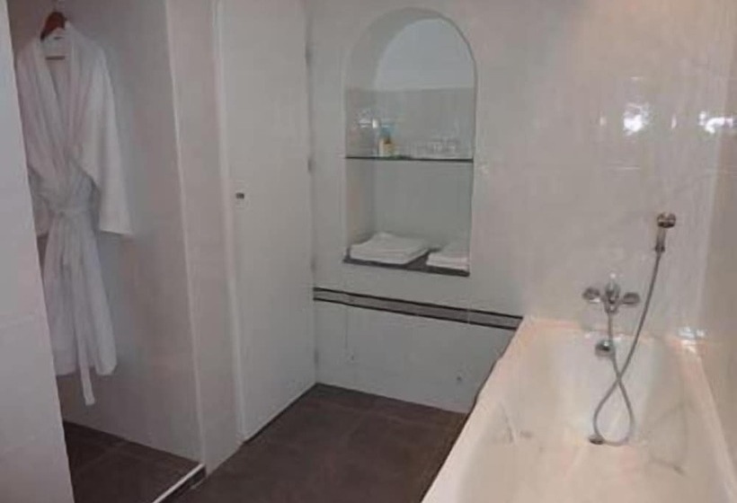 בית מלון כפרי Le Grand Paris