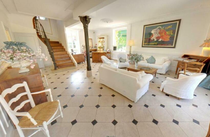 فندق Hôtel Le Home