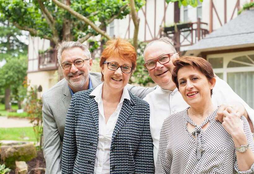 Отель Le Manoir Du Lys, The Originals Relais