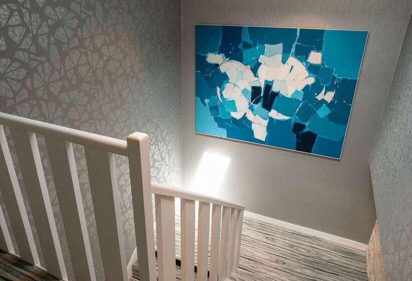 Отель Le Manoir Du Lys, The Originals Relais