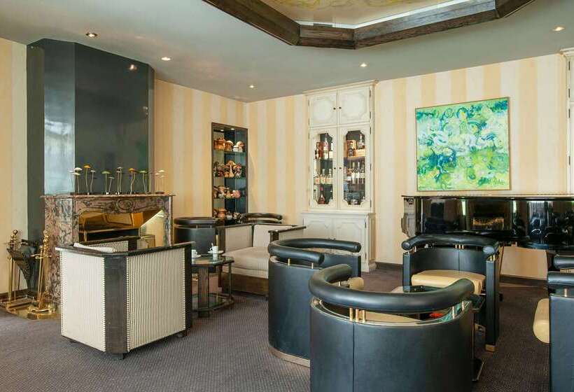 Отель Le Manoir Du Lys, The Originals Relais