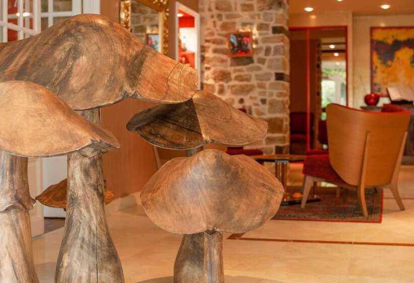 Отель Le Manoir Du Lys, The Originals Relais