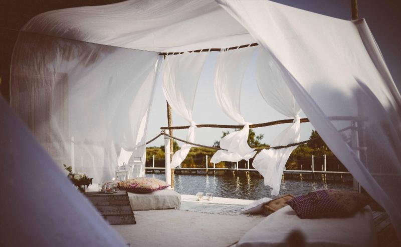 هتل Mas De La Fouque   Hôtel & Spa
