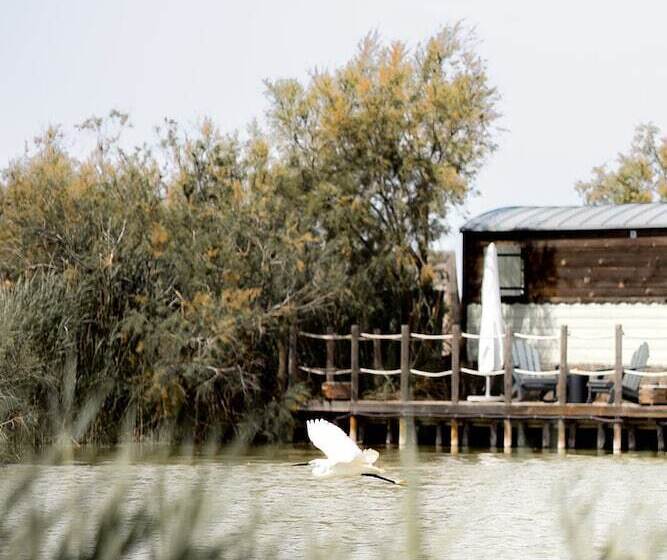 فندق Mas De La Fouque   Hôtel & Spa