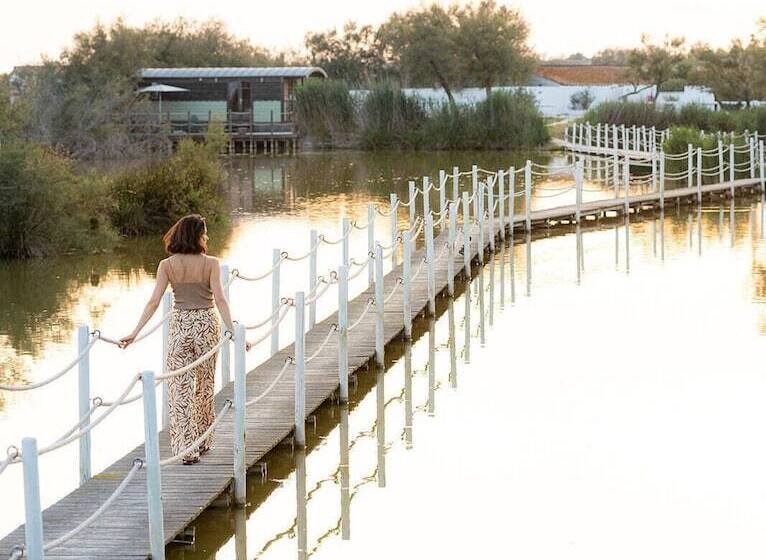 فندق Mas De La Fouque   Hôtel & Spa