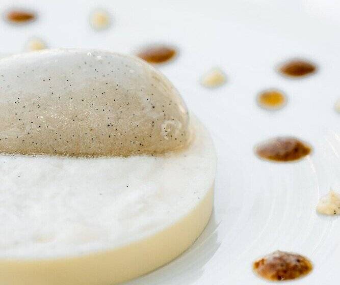 فندق Mas De La Fouque   Hôtel & Spa