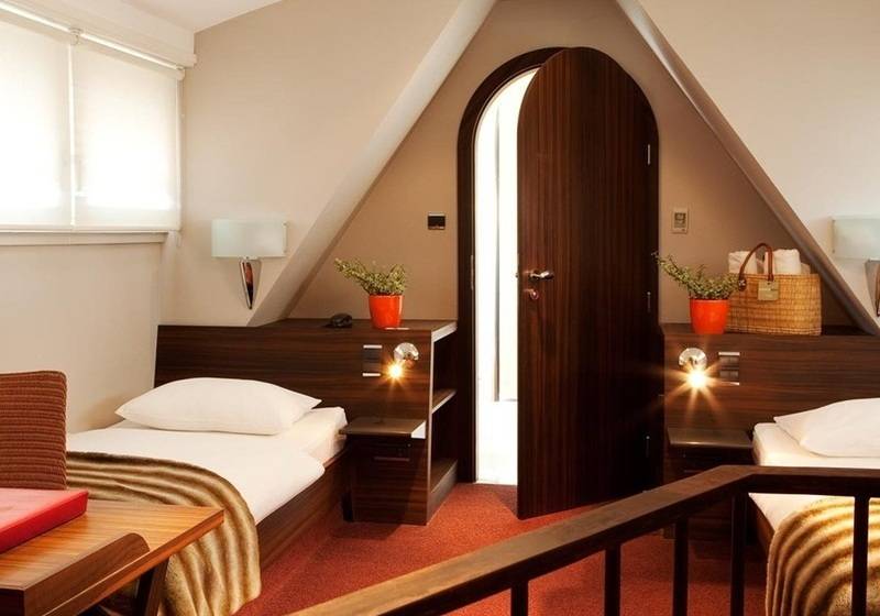 Отель Le Parc Hôtel Obernai & Yonaguni Spa