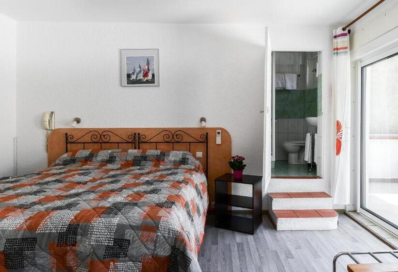 ホテル Le Preconil