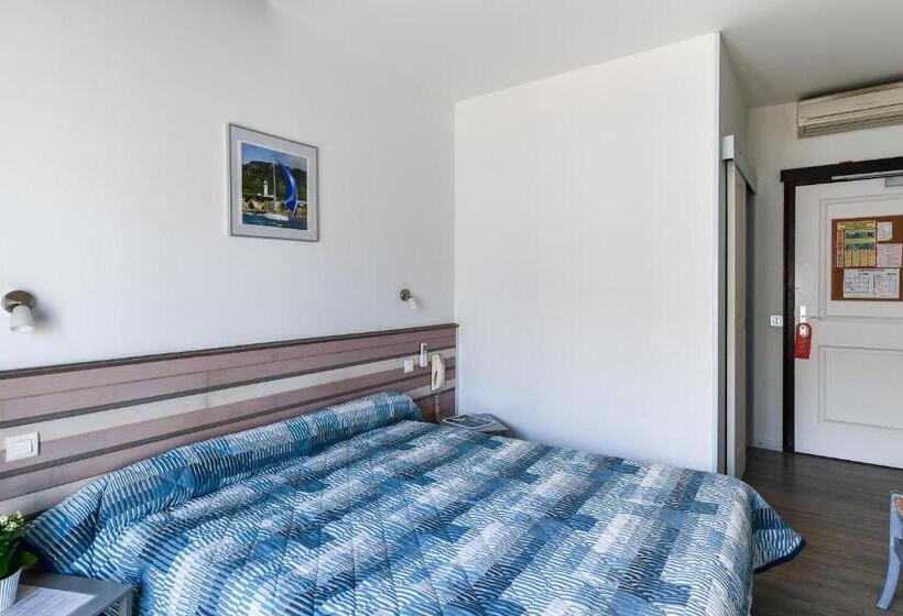 ホテル Le Preconil