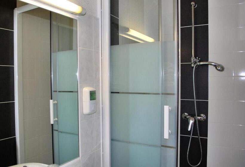 בית מלון כפרי Le Progres