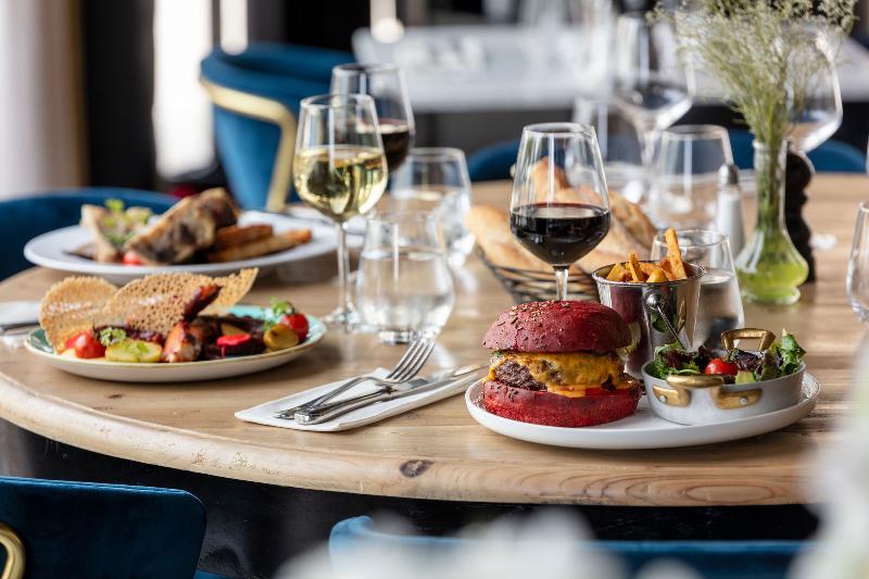 Отель Hôtel Restaurant Le Touring   Teritoria