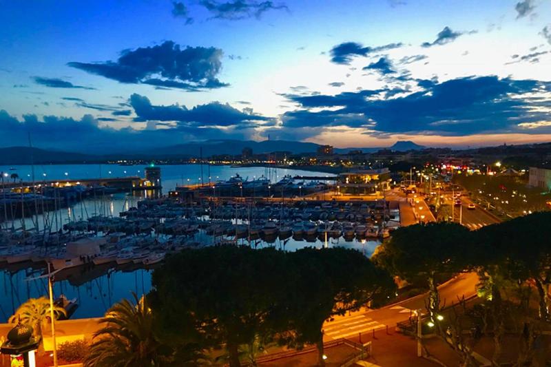 Отель Hôtel Restaurant Le Touring   Teritoria