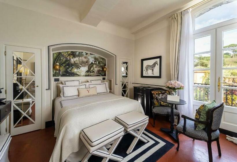 Отель Le Yaca Saint Tropez