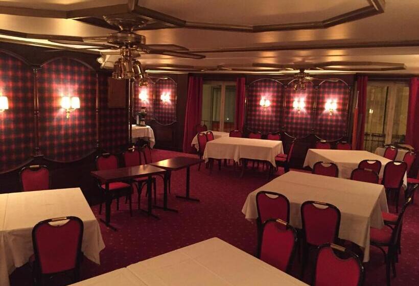 בית מלון כפרי Les Arcades