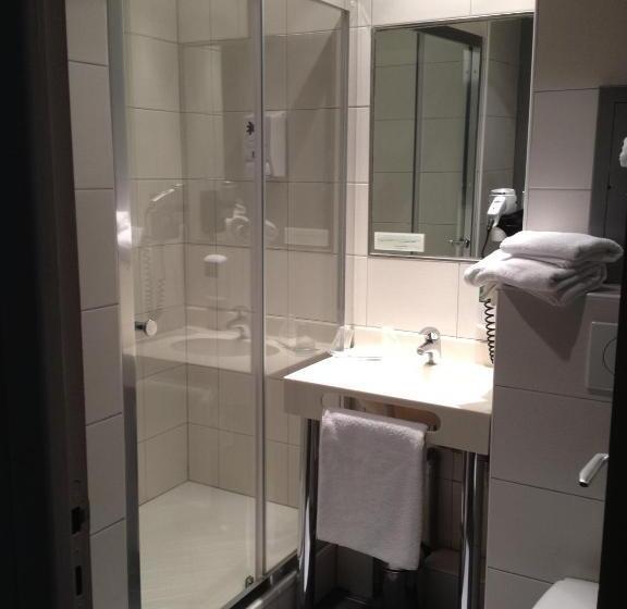 בית מלון כפרי Les Arcades