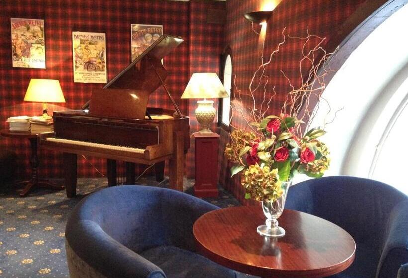 בית מלון כפרי Les Arcades