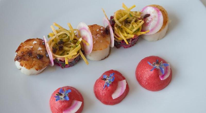 Отель Les Elmes Hôtel, Spa & Plage Privée