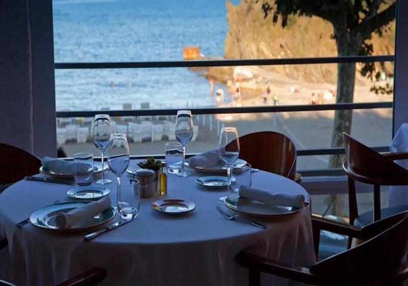 Отель Les Elmes Hôtel, Spa & Plage Privée