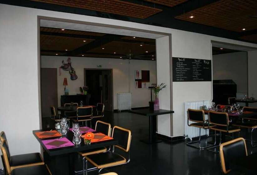 Отель Les Glycines