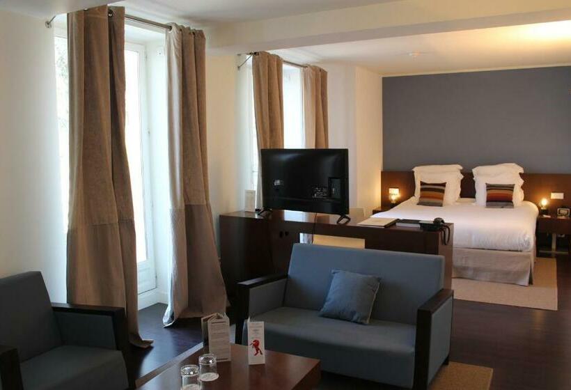 ホテル Les Pleiades Hôtel Spa Restaurant