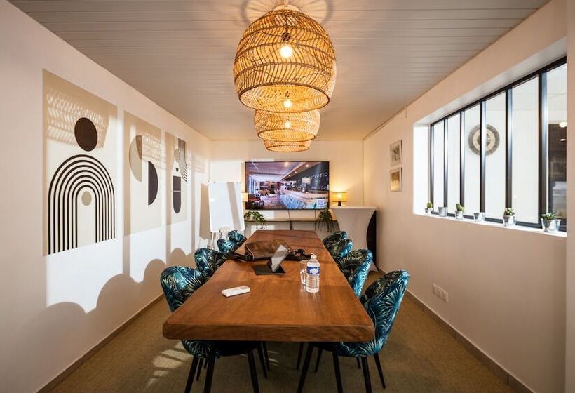 Hôtel Les Sables   Urban Style   By Logis Hotels