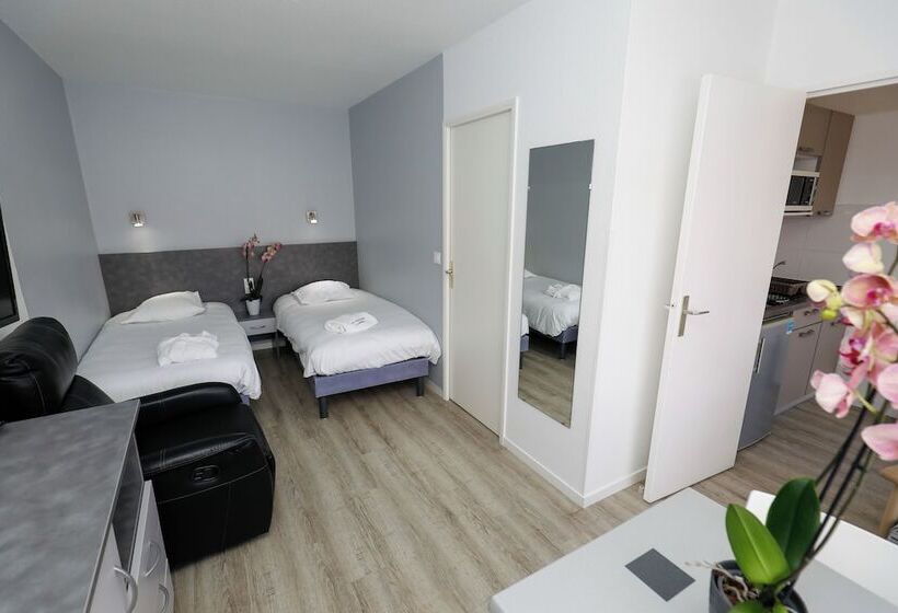 Отель Les Terrasses De Borda