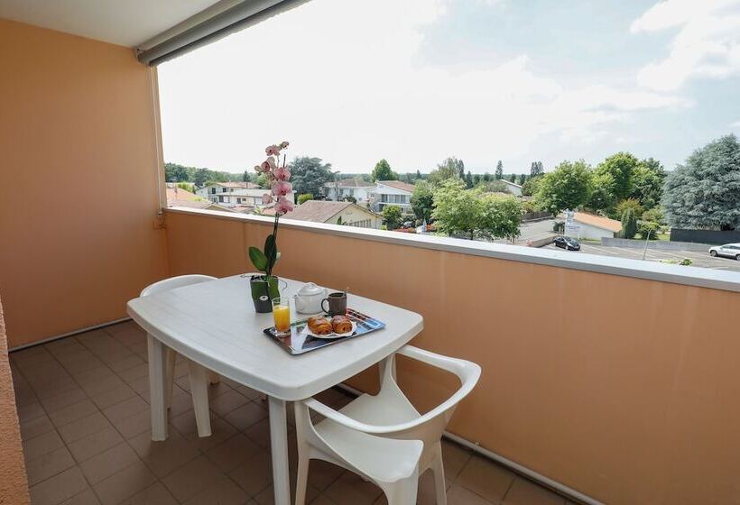 Отель Les Terrasses De Borda