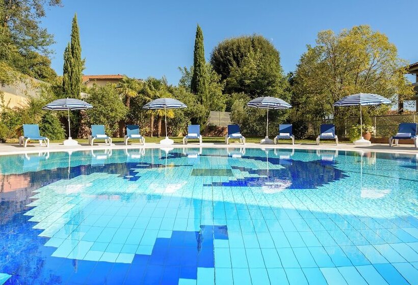 Отель Les Terrasses De Borda