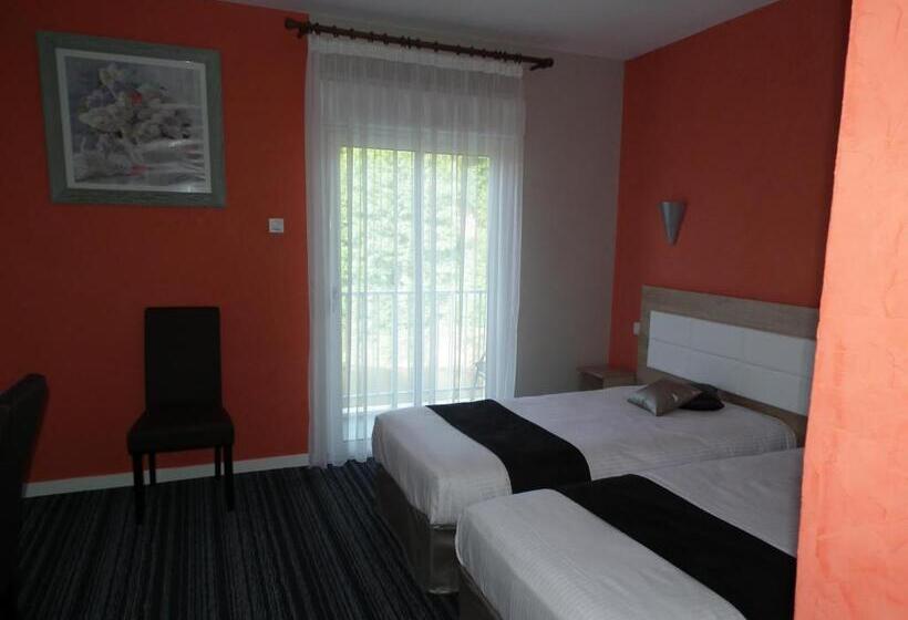 בית מלון כפרי Logis Cosy   Hôtel Le Moulin Neuf   Chantonnay