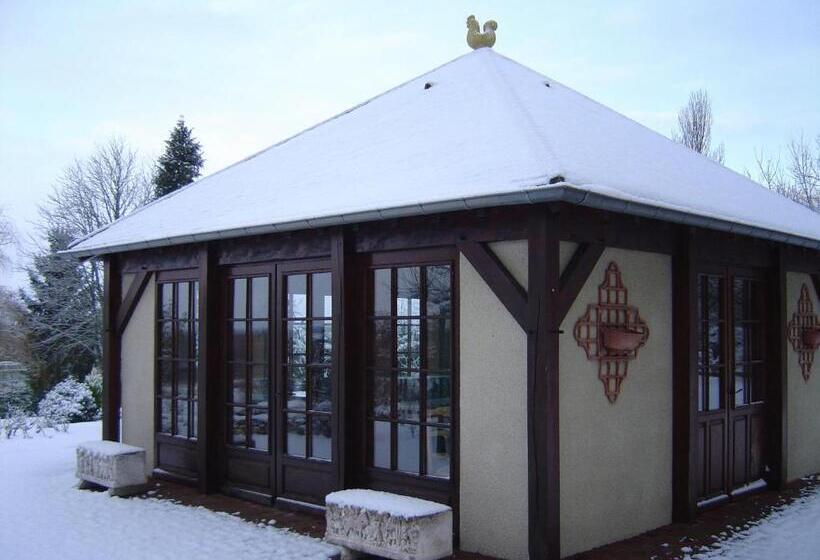 호텔 Logis Hôtel Restaurant Le Coq Hardi