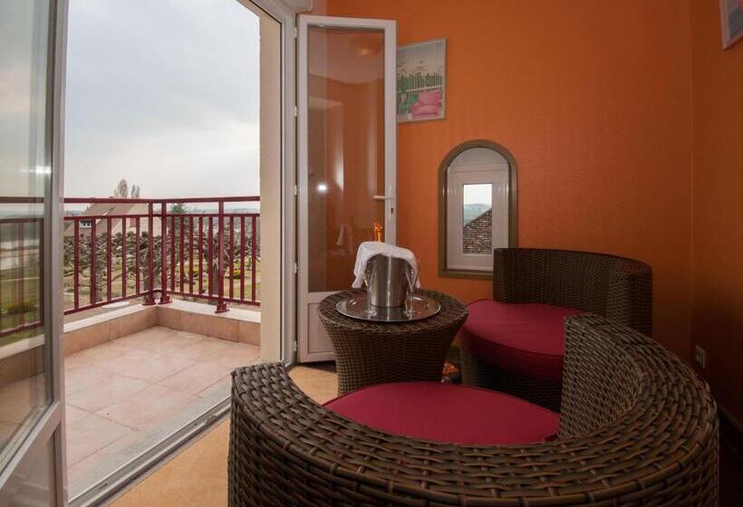 호텔 Logis Hôtel Restaurant Le Coq Hardi