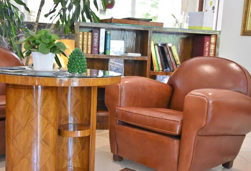 Отель Logis L Auberge