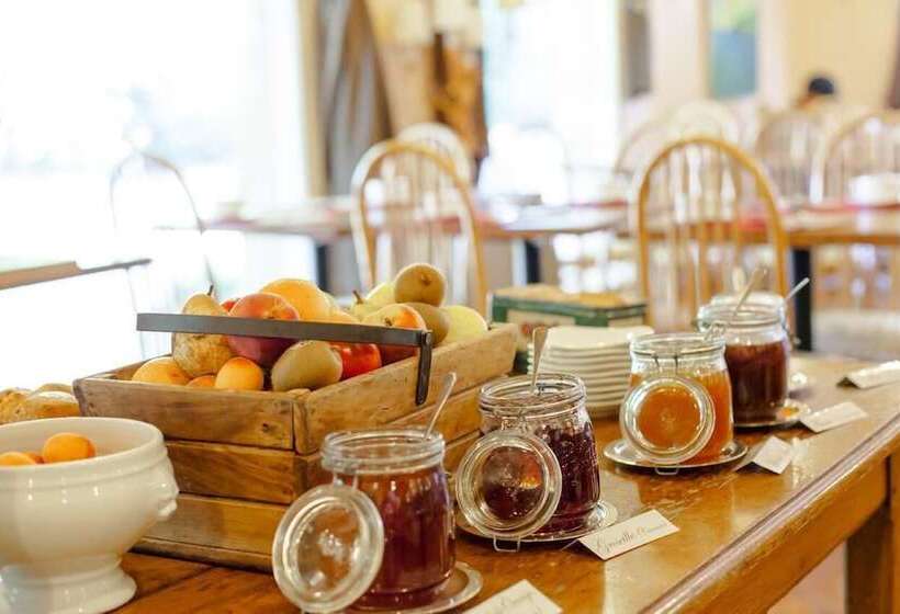 בית מלון כפרי Logis Le Relais Fleuri