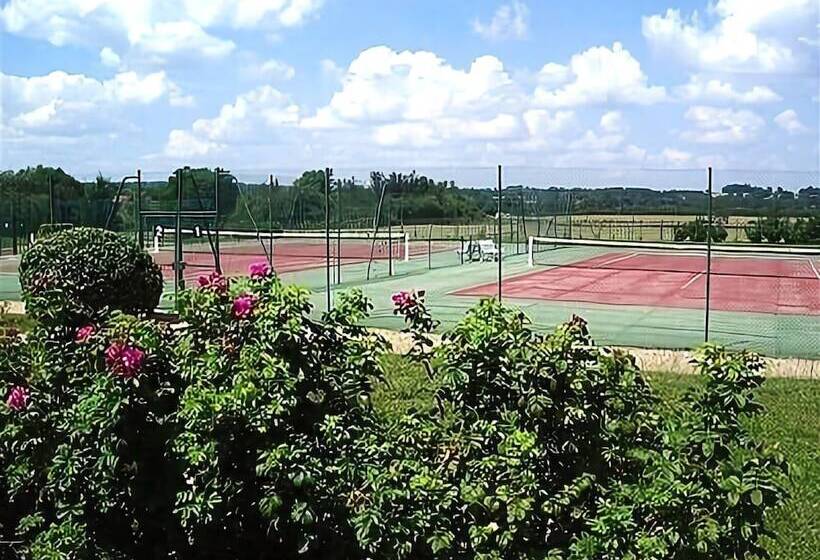 בית מלון כפרי Logis Le Relais Fleuri