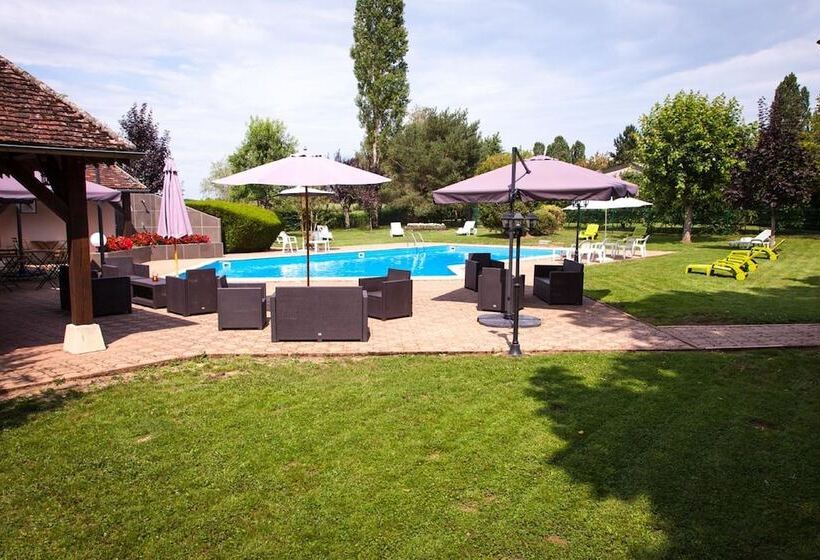 בית מלון כפרי Logis Le Relais Fleuri