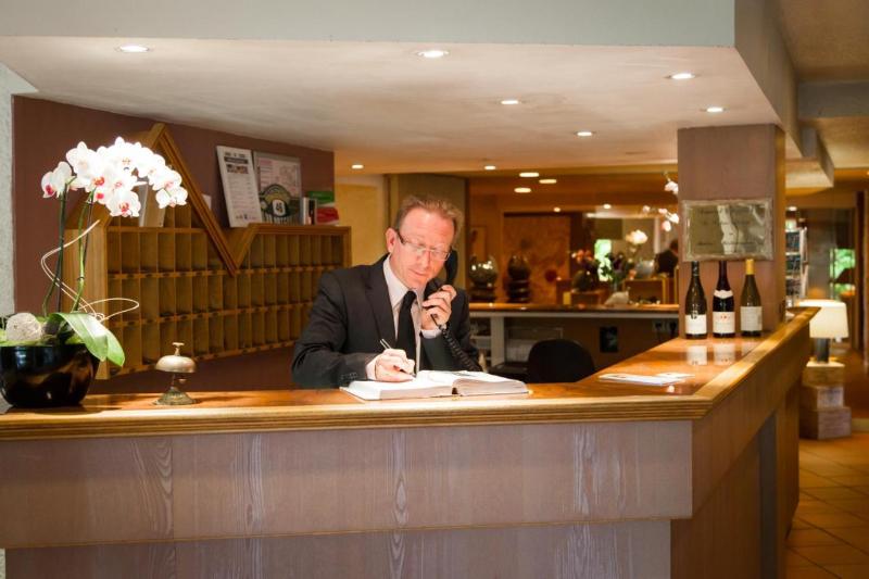 בית מלון כפרי Logis Le Relais Fleuri