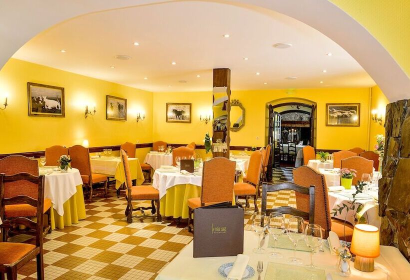 فندق Logis Le Vieux Logis