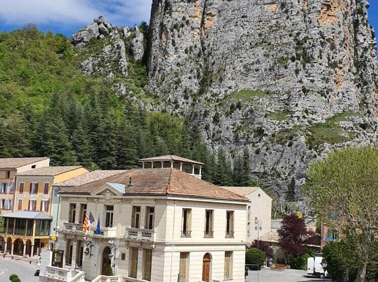 Отель Ma Petite Auberge