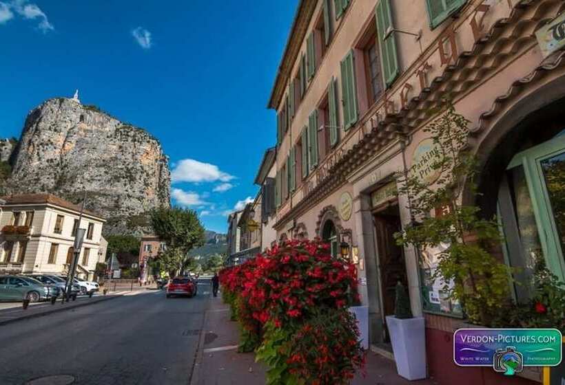 Отель Ma Petite Auberge