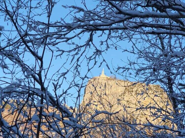 Отель Ma Petite Auberge