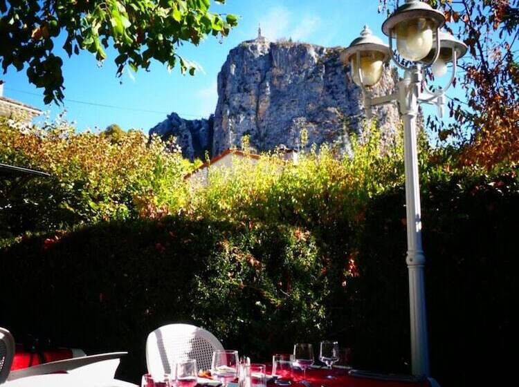 Отель Ma Petite Auberge