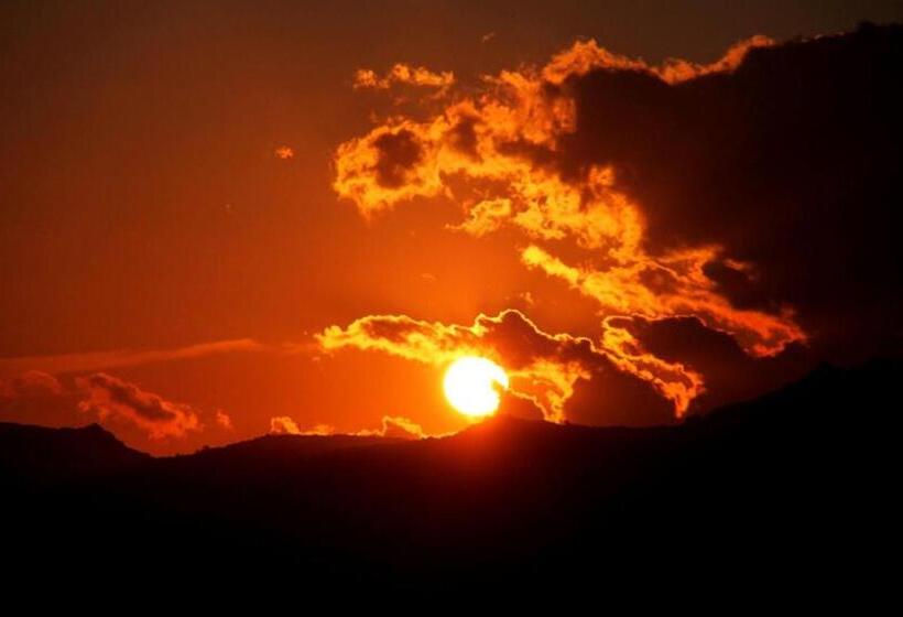 ホテル Madame Mere