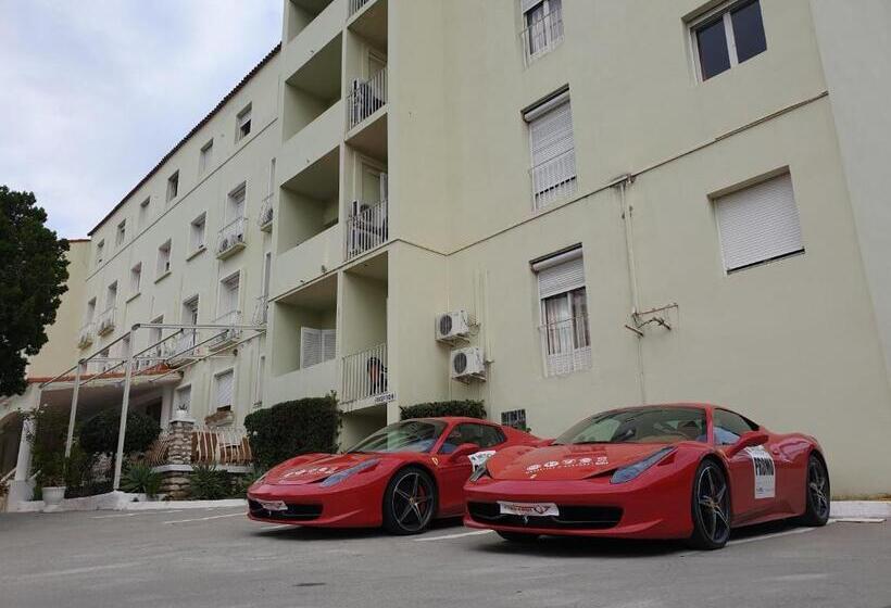 ホテル Madame Mere