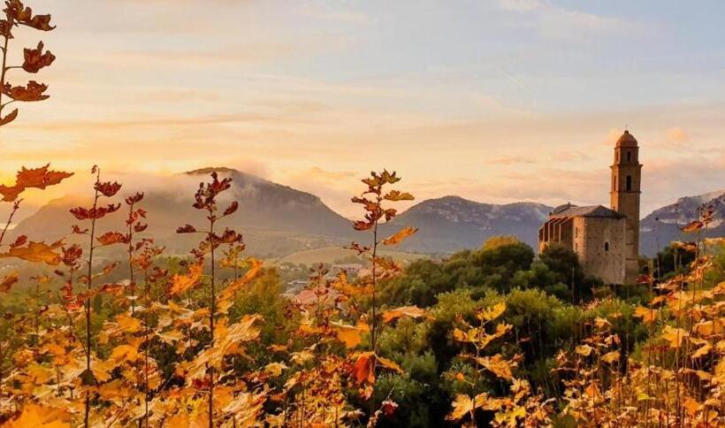 ホテル Madame Mere