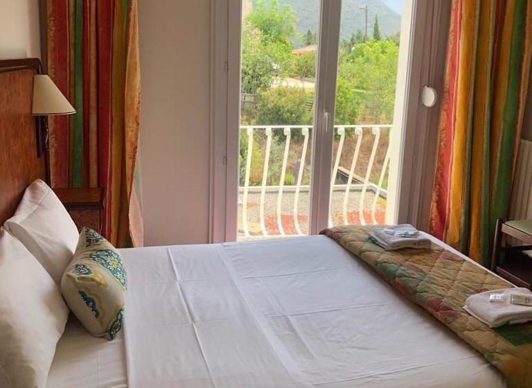 ホテル Madame Mere