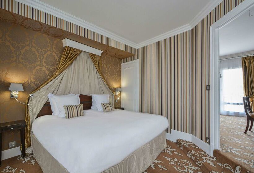 ホテル Maison Astor Paris, Curio Collection By Hilton