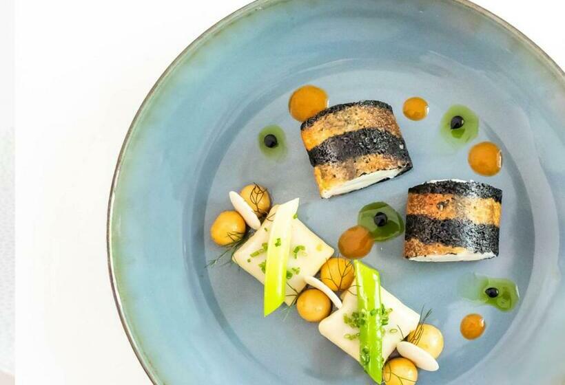 Отель Maison Lameloise