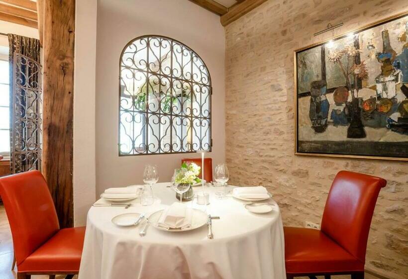 Отель Maison Lameloise