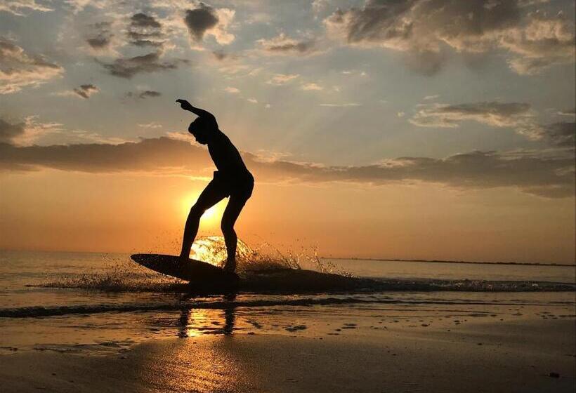 Logis Hotel Majestic Chatelaillon Plage   La Rochelle